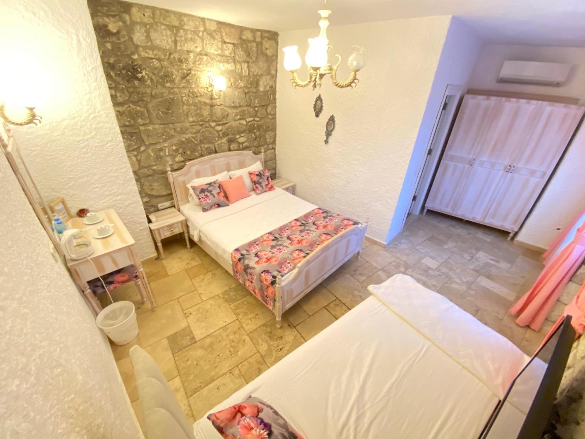 Galya Otel Alacati Alaçatı Exterior photo